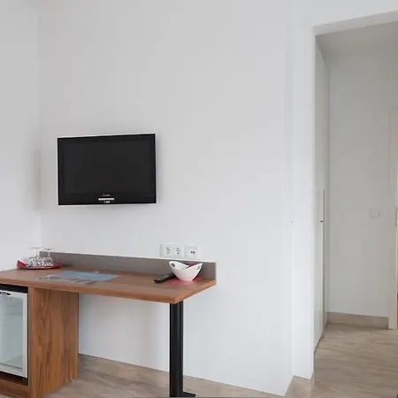 מלון Christiansen 3*